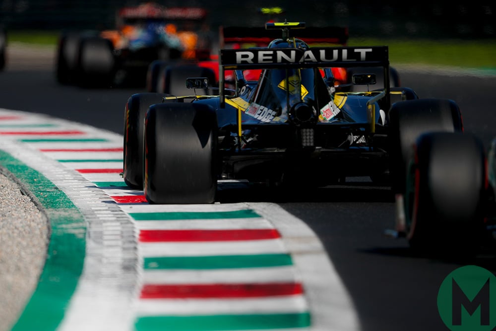 Rear shot of a line of cars as time runs out to qualify at the 2019 Italian Grand Prix