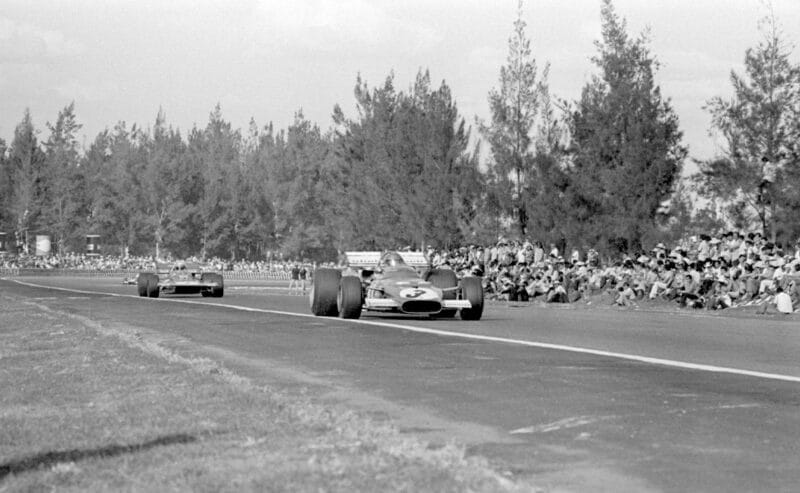 Jacky Ickx ahead of Jackie Stewart in 1970 Mexican Grand Prix