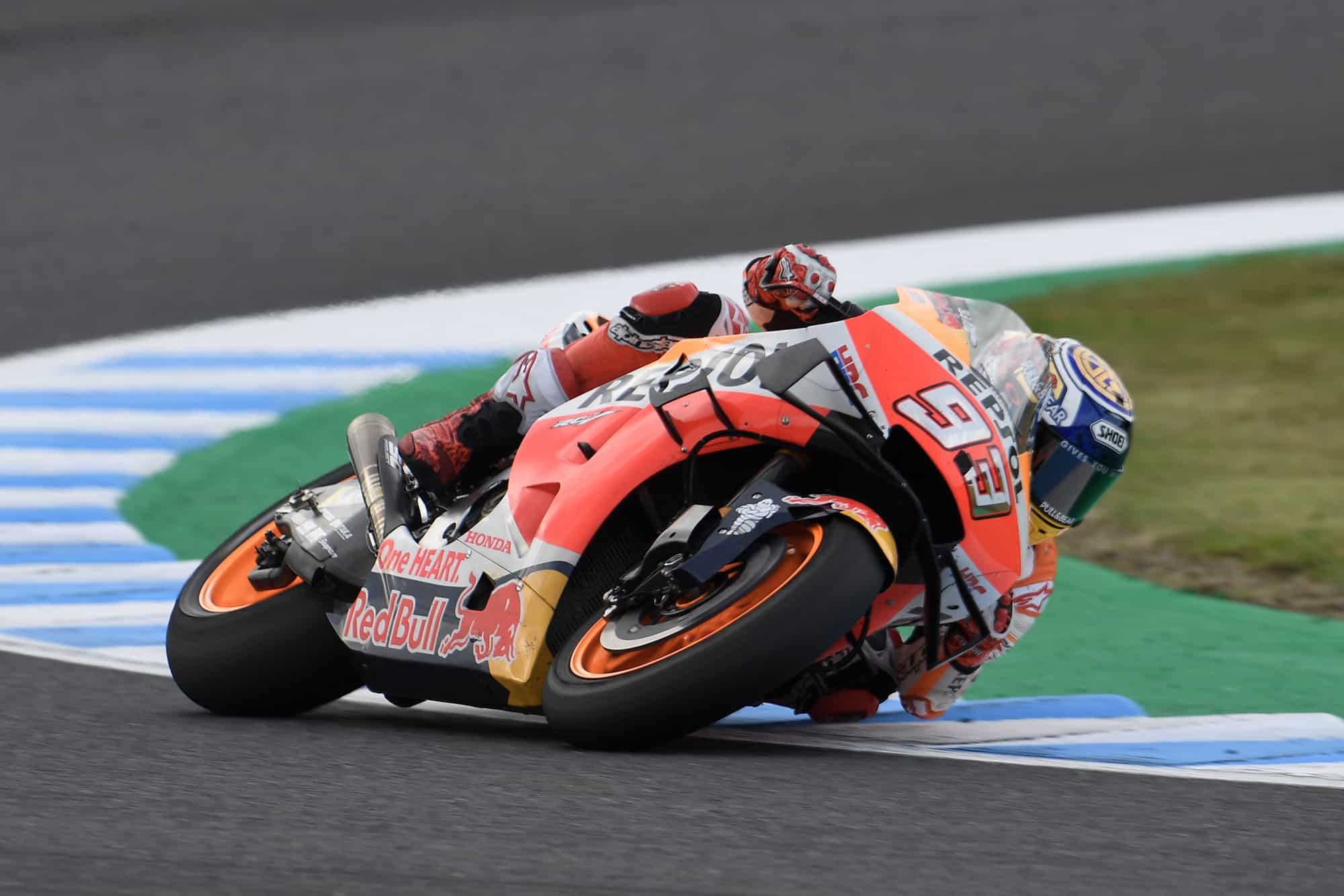 Marc Marquez cornering during the 2019 MotoGP Grand Prix of Japan