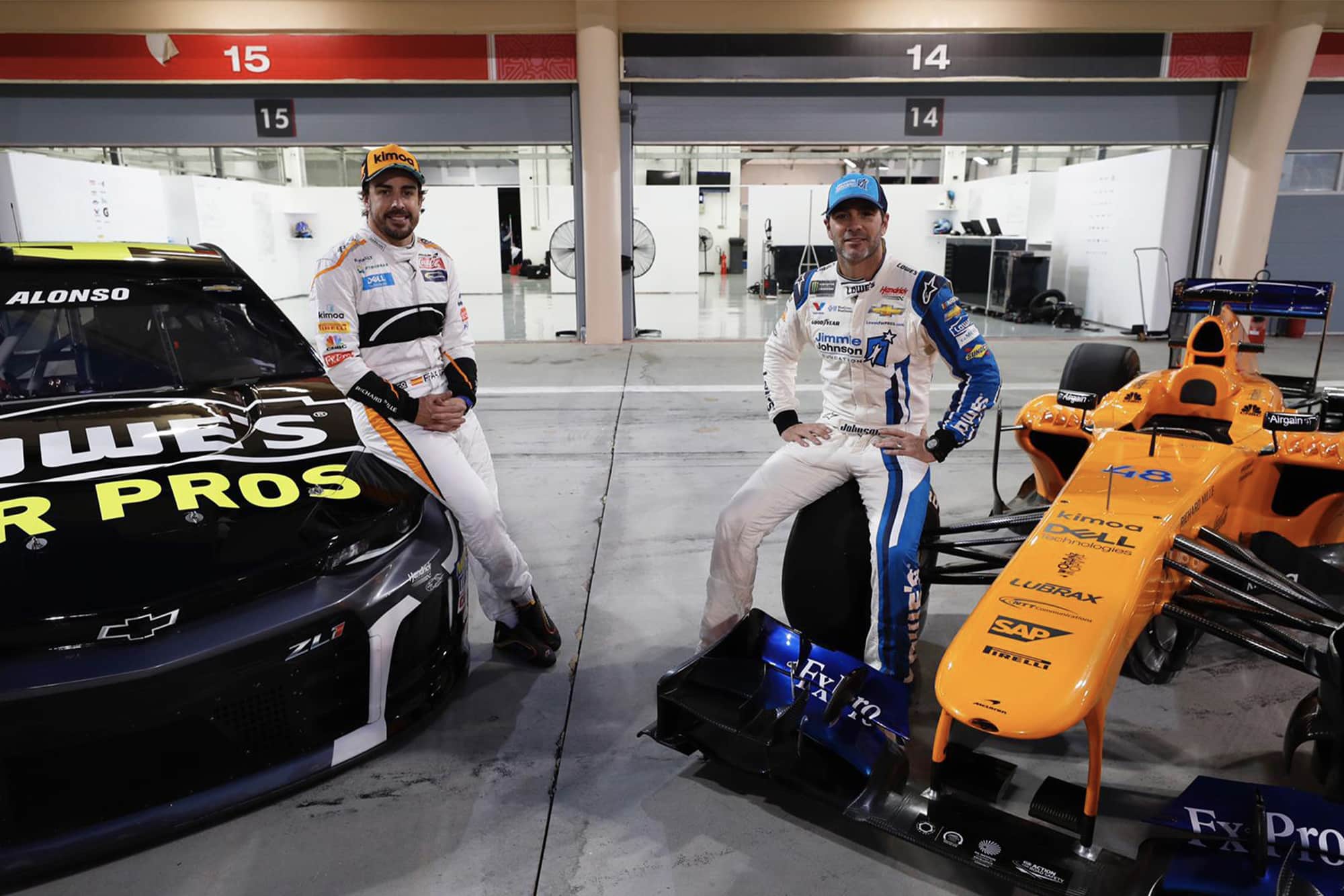 Jimmie Johnson and Fernando Alonso at the Bahrain car swap between McLaren and Hendrick Motorsports