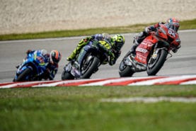 Why are MotoGP V4s faster than inline-4s?