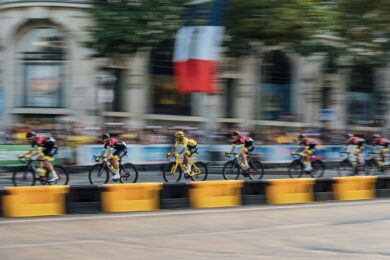 Mercedes F1 tech to boost Chris Froome in Tour de France