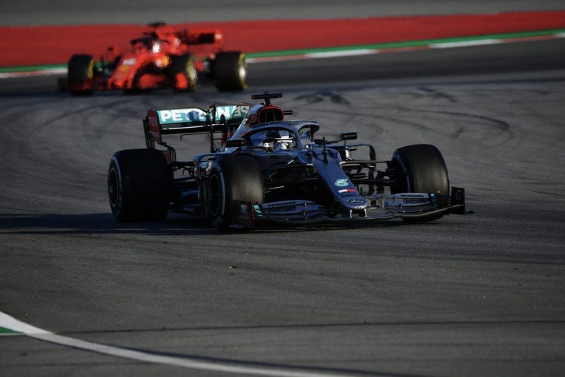 Lewis Hamilton followed by a Ferrari in 2020 F1 preseason testing