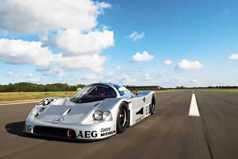 Kenny Acheson drives the Sauber C9