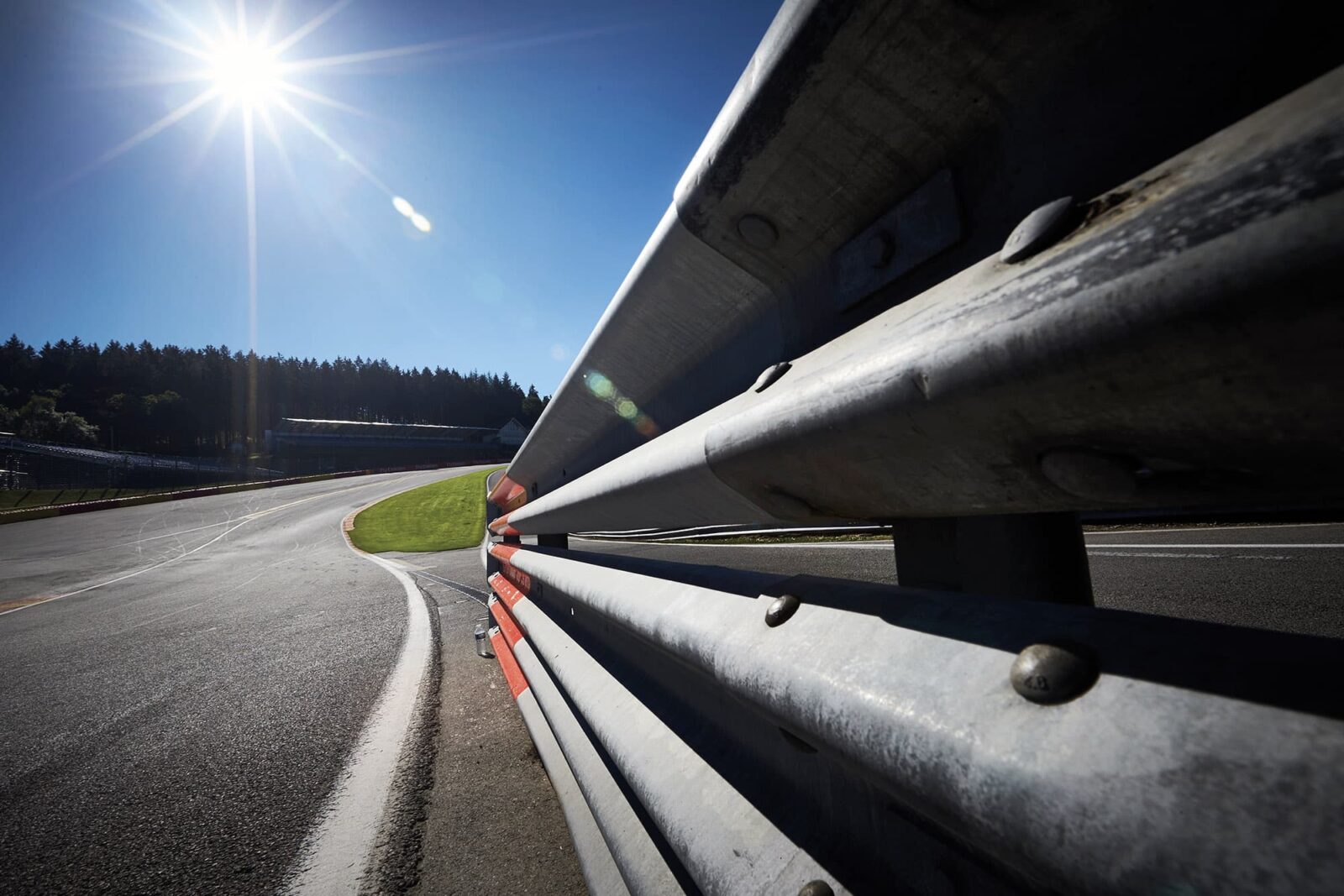 Spa track eau rouge