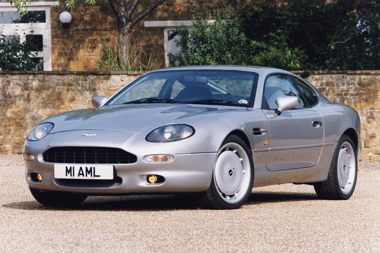 Aston Martin DB7