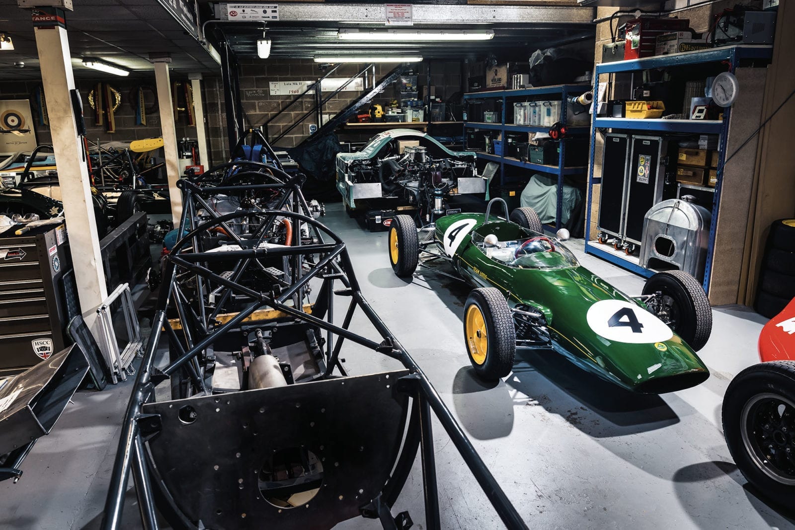 Lotus 22 garage