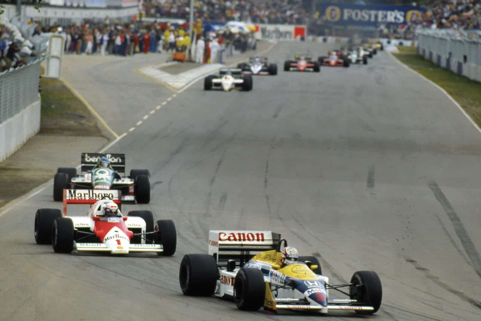 Nigel Mansell leads in the 1986 Australian Grand Prix