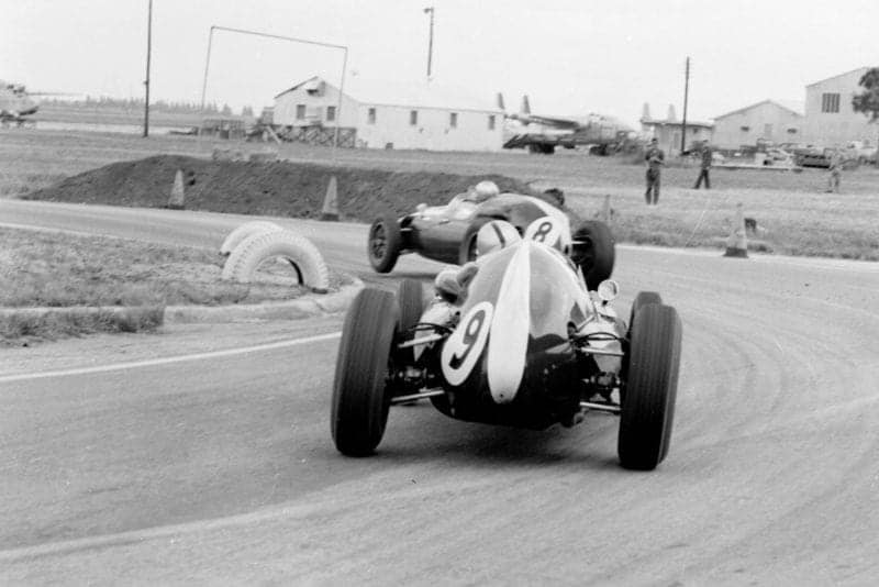 Brabham leads McLaren in the 1959 United States Grand Prix in Sebring