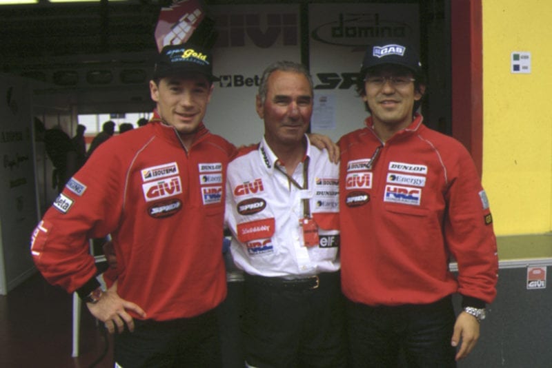 Carlo Ubbiali with Cecchinello and Nobby Ueda in 2000