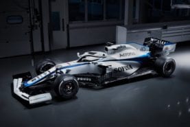 Williams unveils altered livery after ROKiT departure