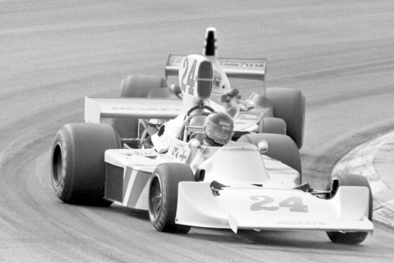 James Hunt leads Niki LAuda in the 1975 Dutch Grand Prix at Zandvoort