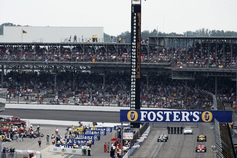 Start of the 2005 US Grand Prix with six cars on the grid