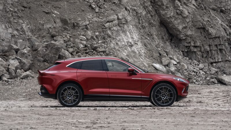 2020 Aston Martin DBX side