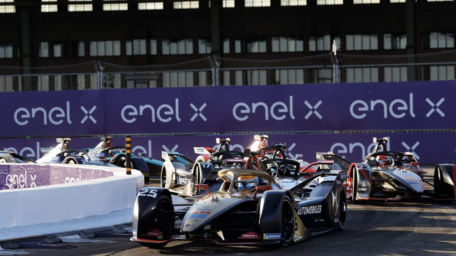 Jean Eric Vergne leads at Tempelhof Airport during one of the last races of the 2019-20 Formula E season in Berlin