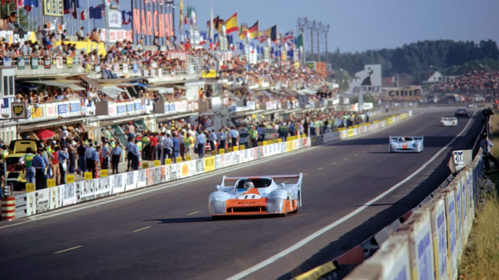 Gulf GR8 Ford of Derek Bell and JAcky Ickx at Le Mans in 1975