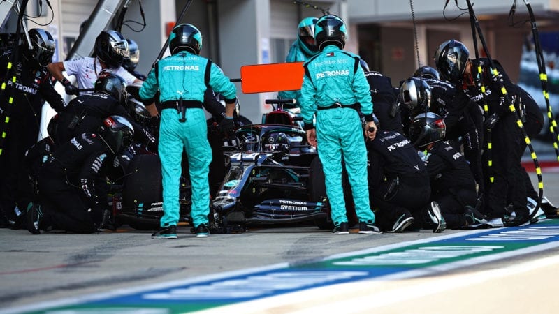 Lewis Hamilton in the pits at Sochi durin g the 2020 f1 Russian Grand Prix