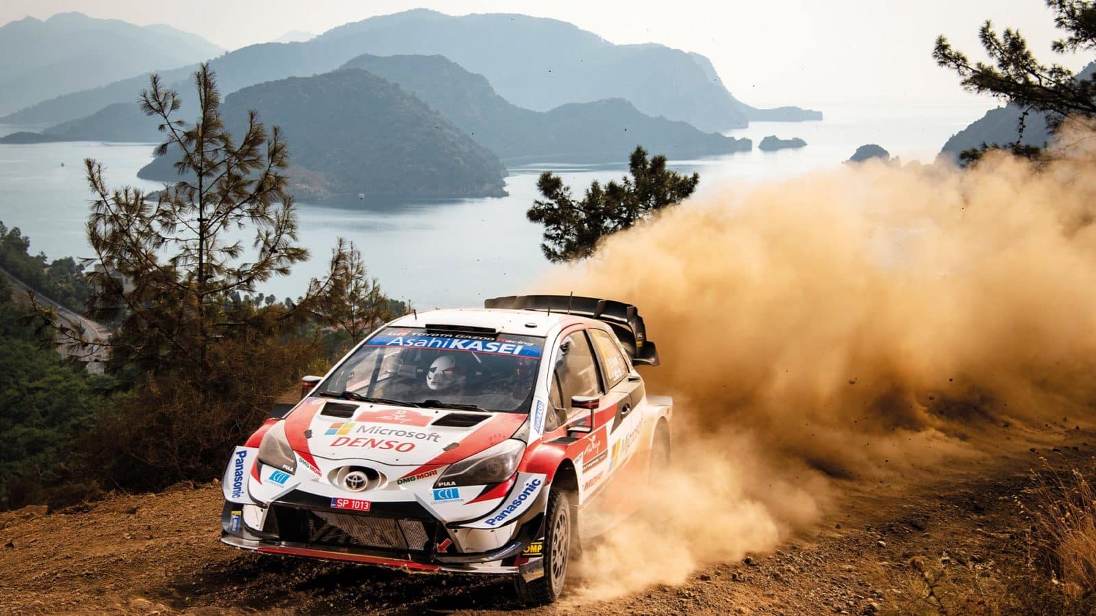 Elfyn Evans heads to victory in his Toyota Yaris on the 2020 WRC Rally Turkey