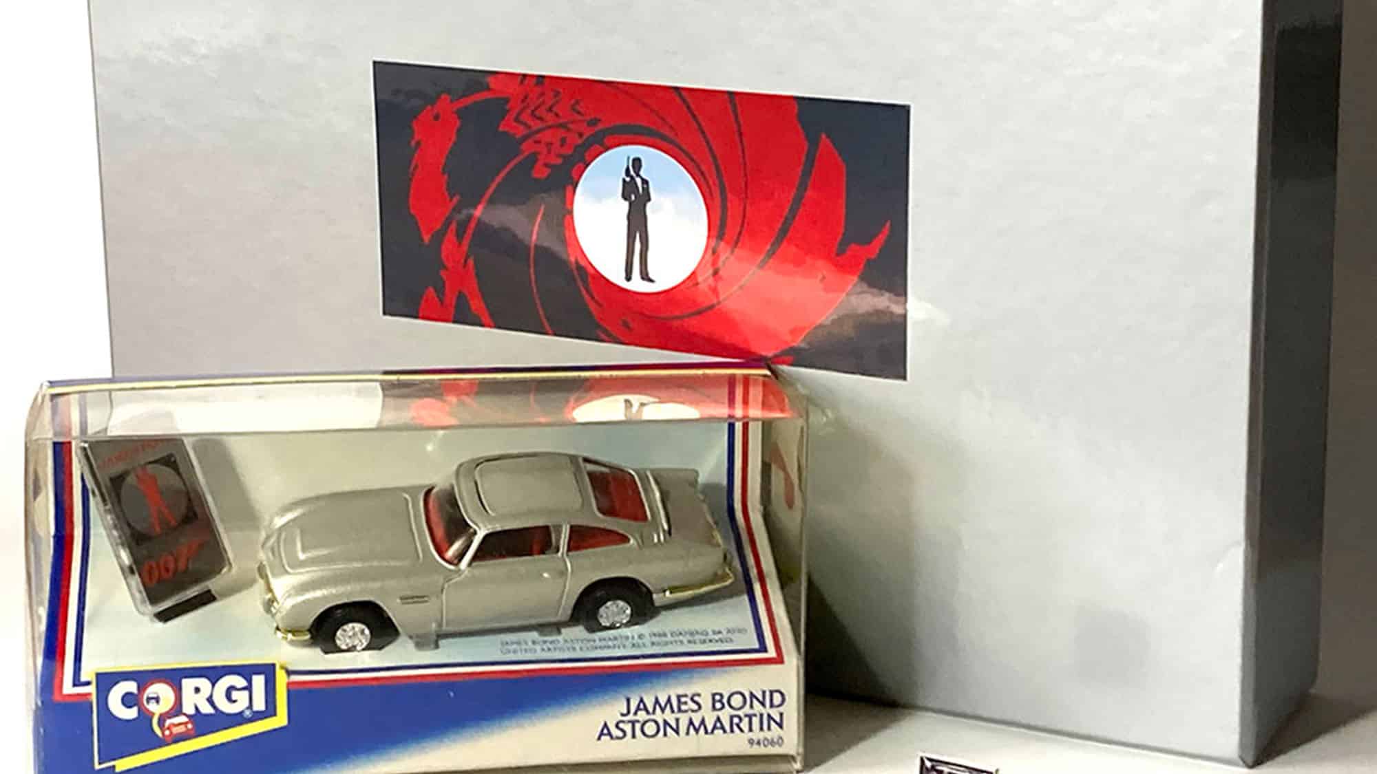 James Bond Aston Martin DB5 boxset