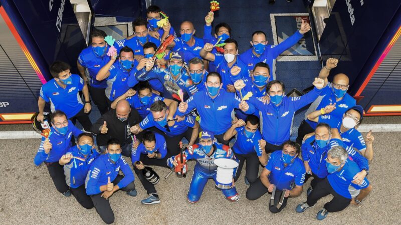 Suzuki team after Aragon 2020 MotoGP