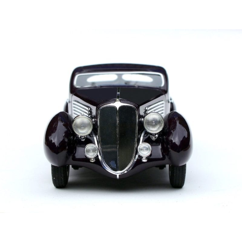 Figoni et Falaschi 1937 Delahaye 135MS Model Car