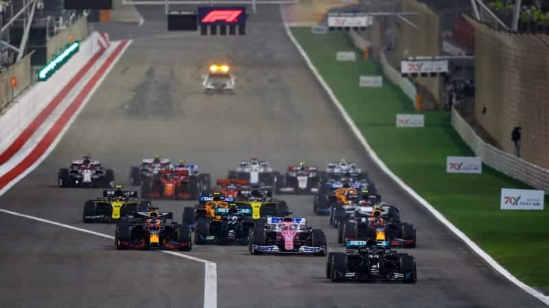 Lewis Hamilton leads at the restart of the 2020 F1 Bharain Grand Prix