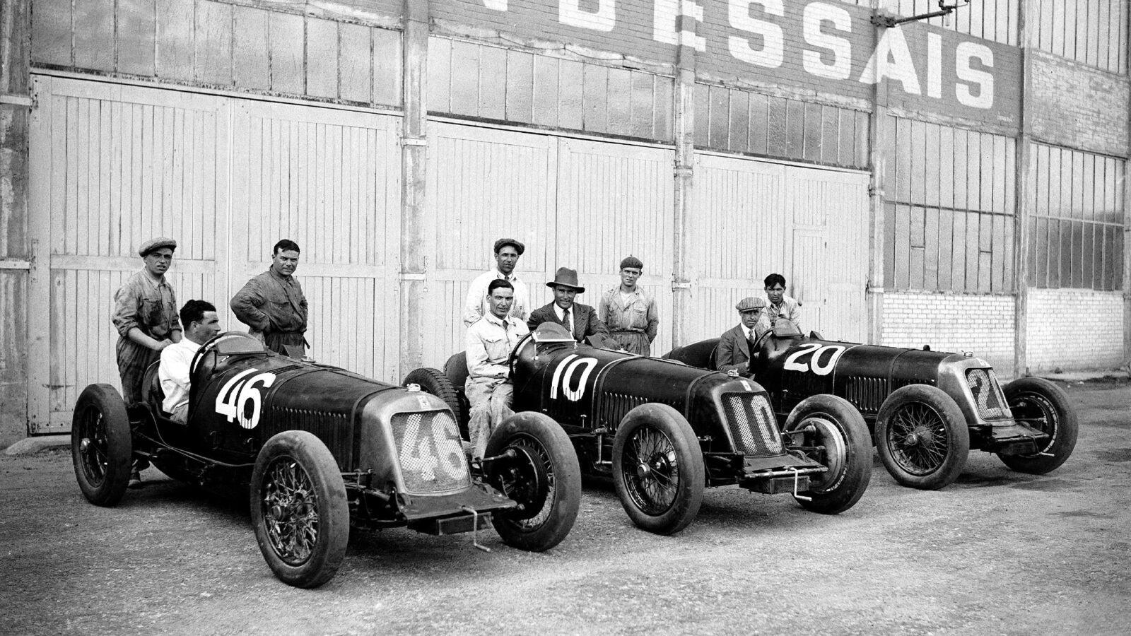 Maserati team before the 1931 French Grand Prix at Montlhery with Clement Biondetti, Luigi Parenti, Luigi Fagioli, Ernesto Maserati and René Dreyfus, Pietro Ghersi