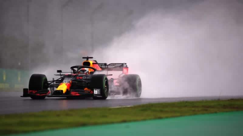 Max Verstappen generates a cloud of spray behind his Red Bull during qualifying for the 2020 F1 Turkish Grand Prix at Istanbul Park