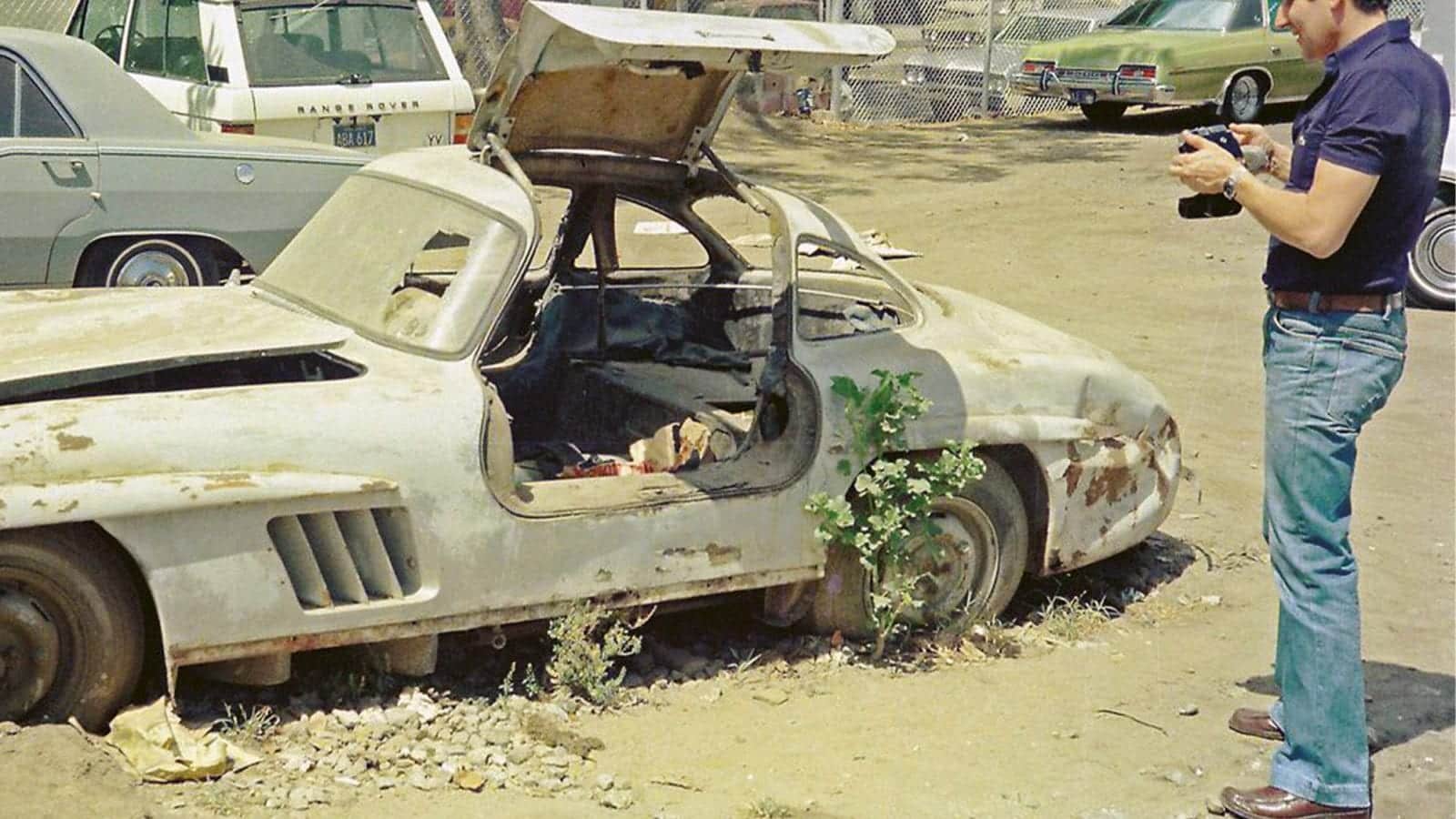 Mercedes Gullwing in scrapyard