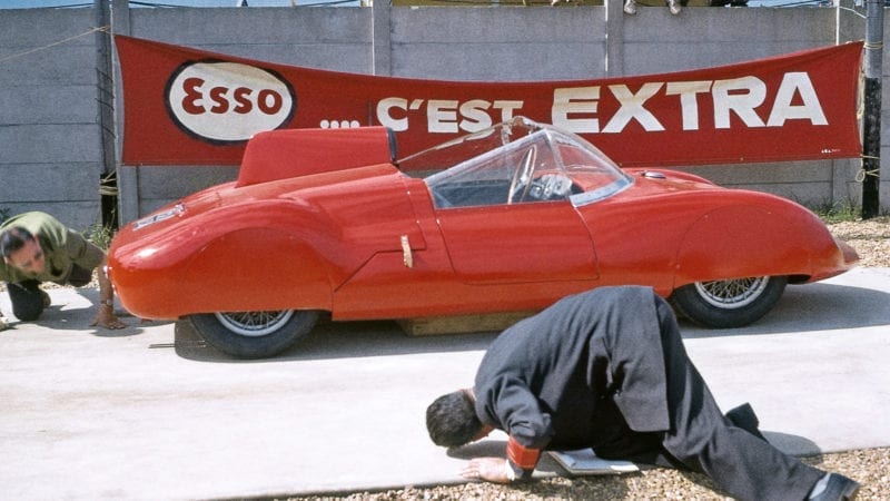 Scrutineers check the OSCA Sport 750 at the 1961 Le Mans 24 Hours