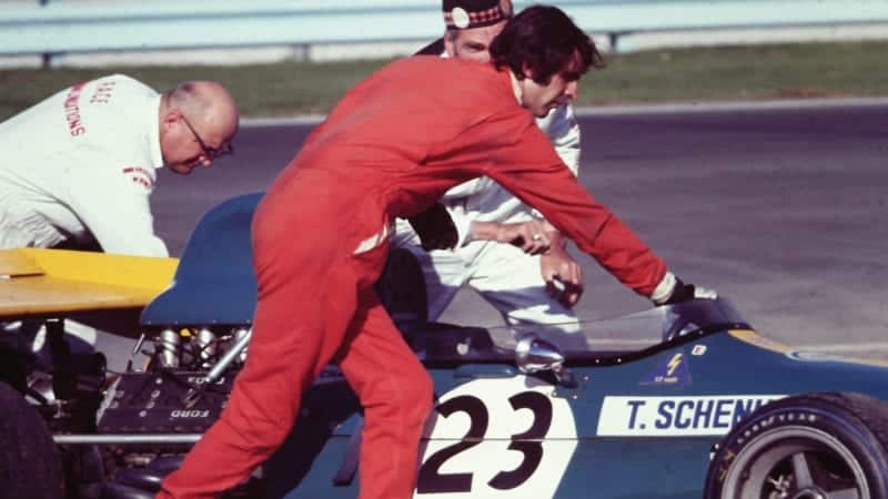 Tim Schenken pushes his Brabham at Watkins Glen during the 1971 United States Grand Prix