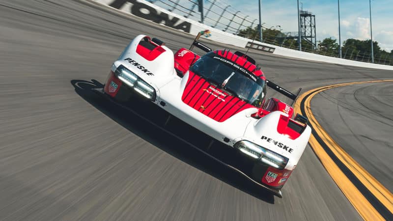 Porsche-963-LMDh-car-testing-at-Daytona-2