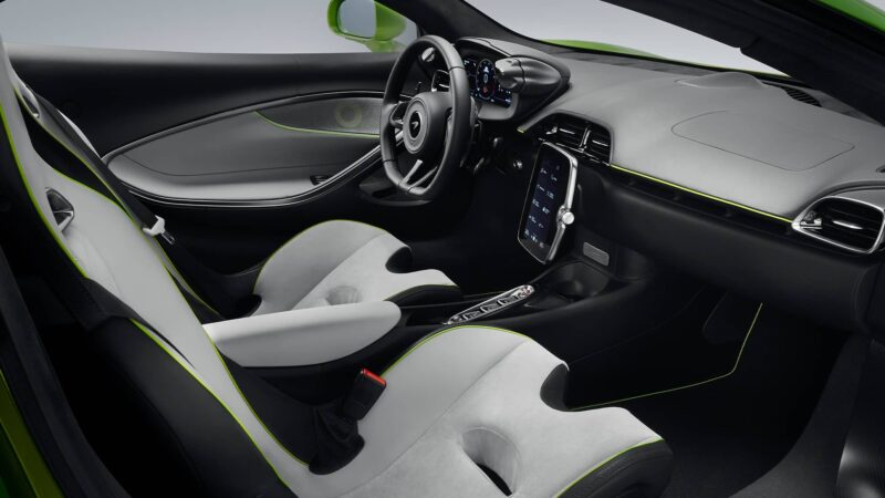 2021 McLaren Artura interior 1