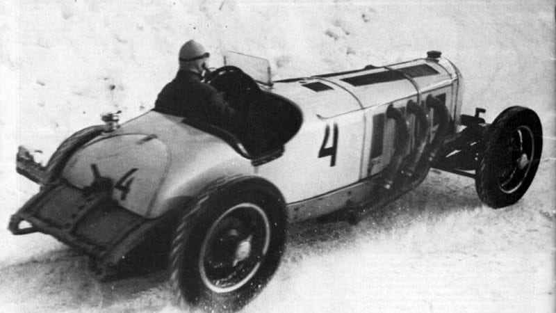 Karl Ebb and his Mercedes Benz SSK racing at Ramenlopp in 1936