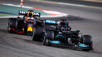 Hamilton holds off Verstappen in electric duel: 2021 Bahrain GP lap by lap