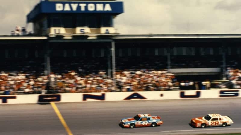 Richard Petty crosses the line to win the Firecracker 400 at Daytona in 1984