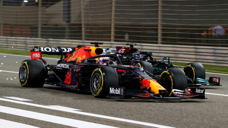 Max Verstappen, Lewis Hamilton, 2021 Bahrain GP