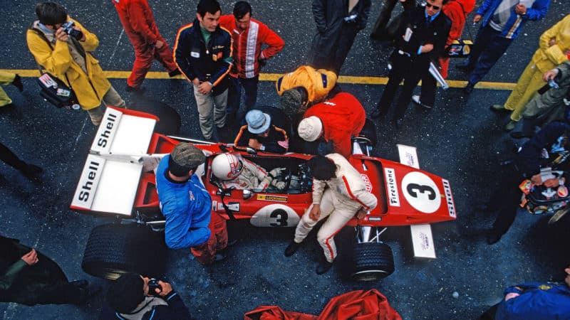 Clay Regazzoni and Jacky Ickx in the pits at the 1971 Dutch grand Prix