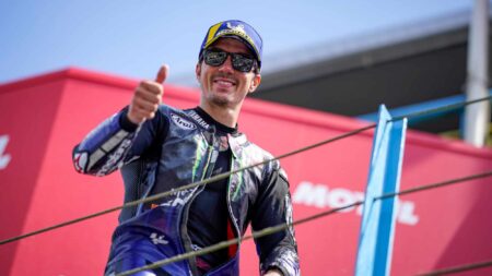 Viñales set for Aprilia move after Yamaha agree to terminate MotoGP contract