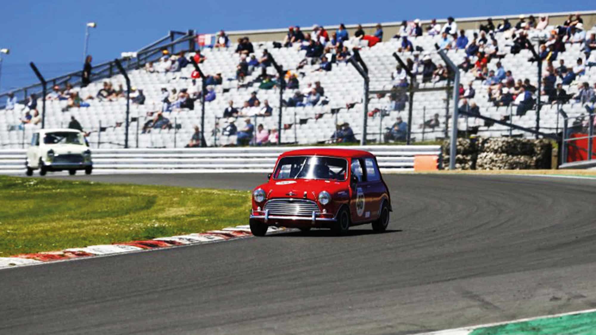 Masters Historic Mini racing