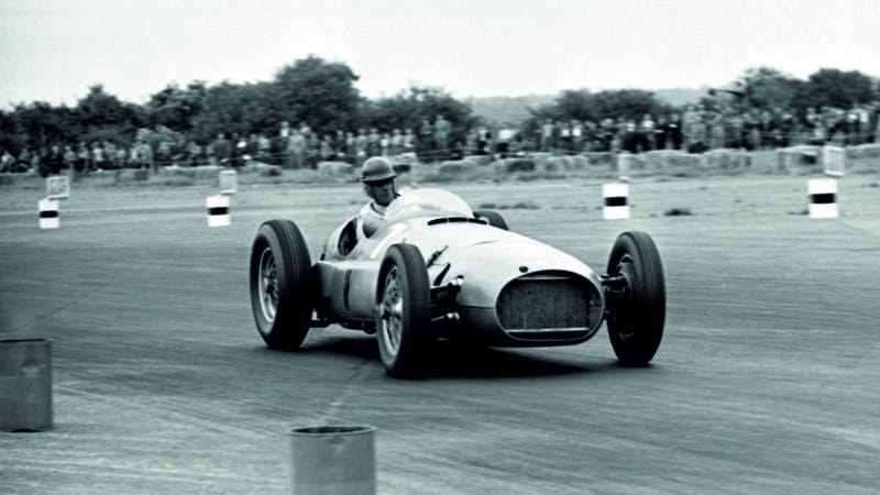 Peter-Walker-in-a-BRM-V16-at-Silverstone-in-1951