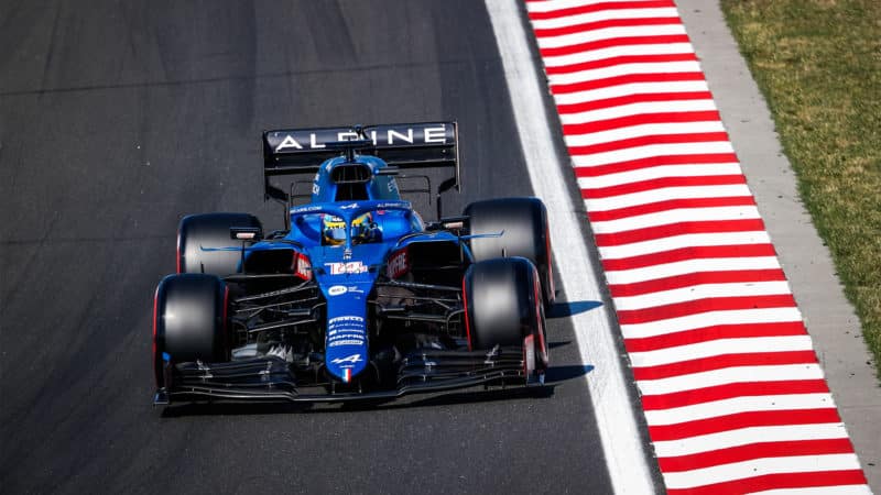 14 ALONSO Fernando (spa), Alpine F1 A521, action during the Formula 1 Magyar Nagydij 2021, Hungarian Grand Prix, 11th round of the 2021 FIA Formula One World Championship from July 30 to August 1, 2021 on the Hungaroring, in Mogyorod, near Budapest, Hungary - Photo Antonin Vincent / DPPI