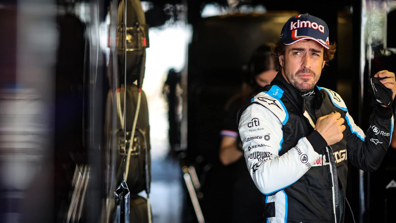 Fernando Alonso in the Alpine garage in 2021