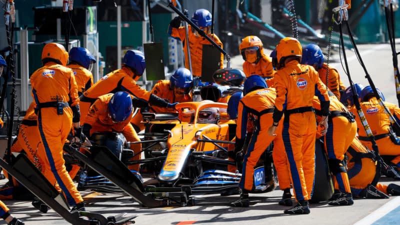 Slow stop for 04 NORRIS Lando (gbr), McLaren MCL35M, action during the Formula 1 Pirelli British Grand Prix 2021, 10th round of the 2021 FIA Formula One World Championship from July 16 to 18, 2021 on the Silverstone Circuit, in Silverstone, United Kingdom - Photo Antonin Vincent / DPPI