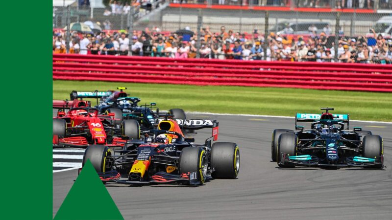 33 VERSTAPPEN Max (nld), Red Bull Racing Honda RB16B, action 44 HAMILTON Lewis (gbr), Mercedes AMG F1 GP W12 E Performance, action 16 LECLERC Charles (mco), Scuderia Ferrari SF21, action during the Formula 1 Pirelli British Grand Prix 2021, 10th round of the 2021 FIA Formula One World Championship from July 16 to 18, 2021 on the Silverstone Circuit, in Silverstone, United Kingdom - Photo DPPI