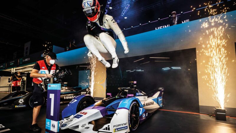 Jake Dennis celebrates victory in the 2021 London E-Prix