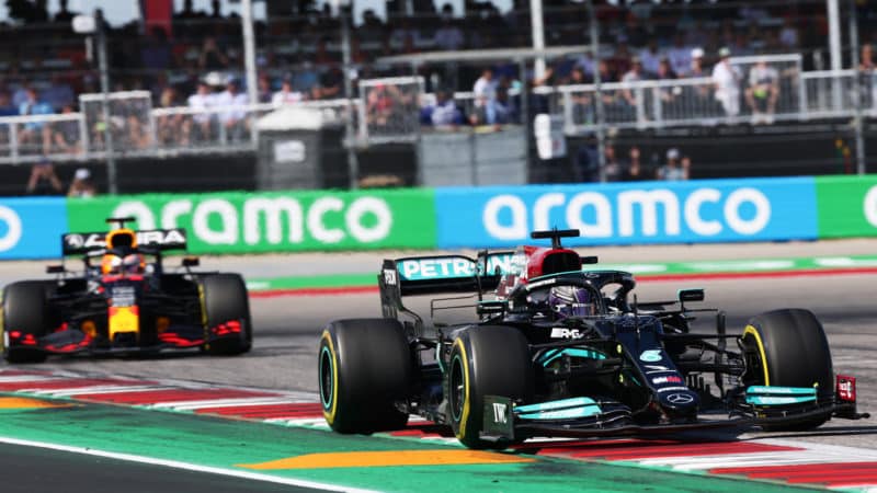 Lewis Hamilton leads Max Verstappen in the 2021 US Grand Prix