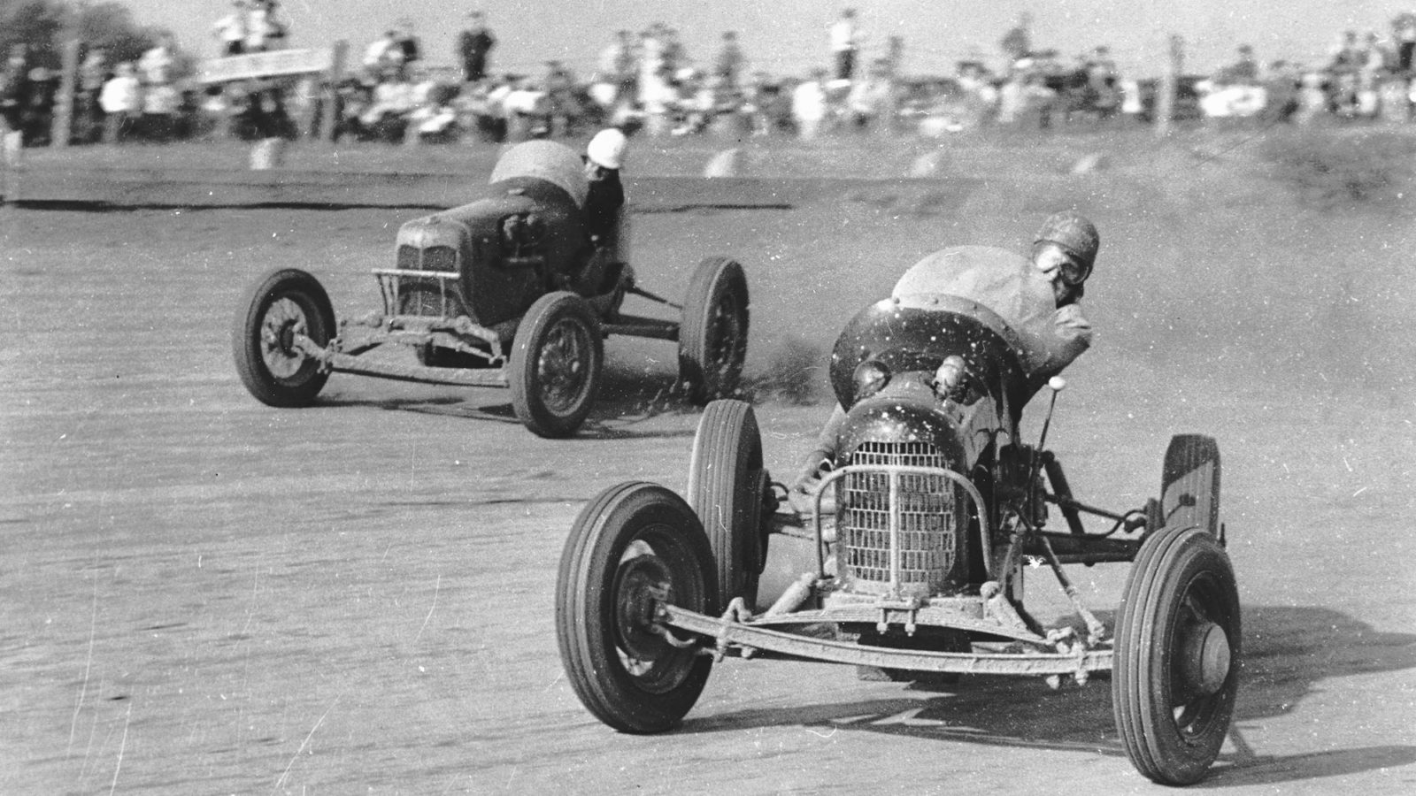 Sprint cars sliding on the Williams Grove Speedway in 1946