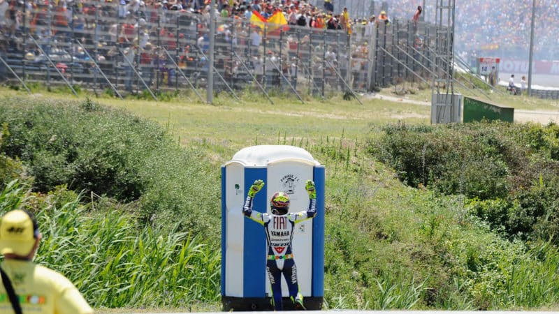 Valentino Rossi portaloo toilet celebration after winning in Jerez 1999