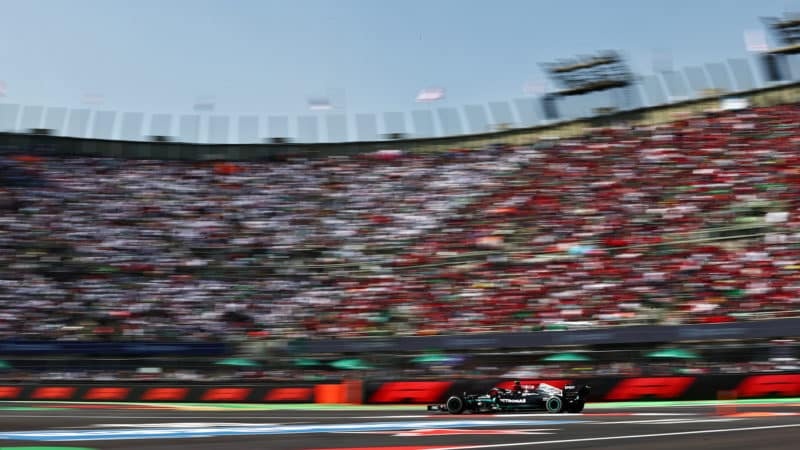 Valtteri Bottas throught he stadium section a the 2021 Mexican GP